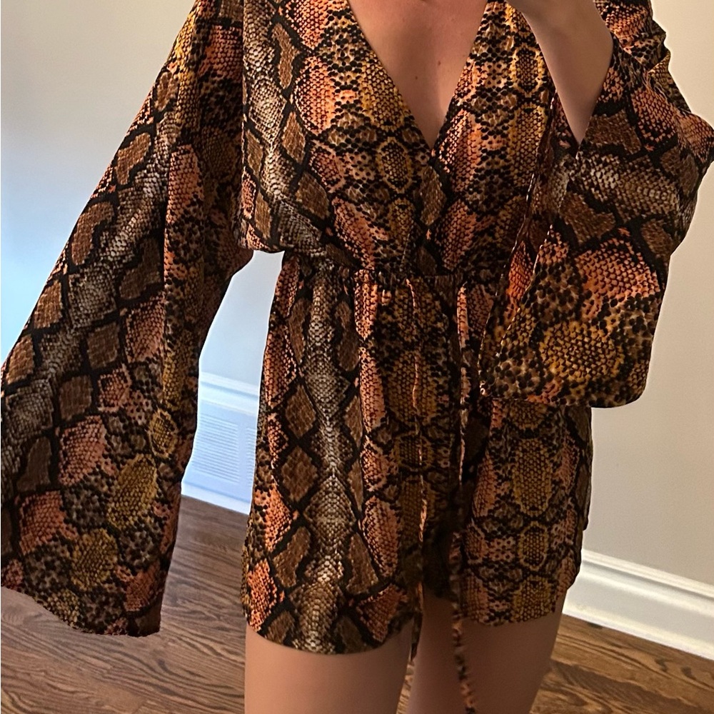 PrettyLittleThing Snake Print Kimono Dress - Brown and Black